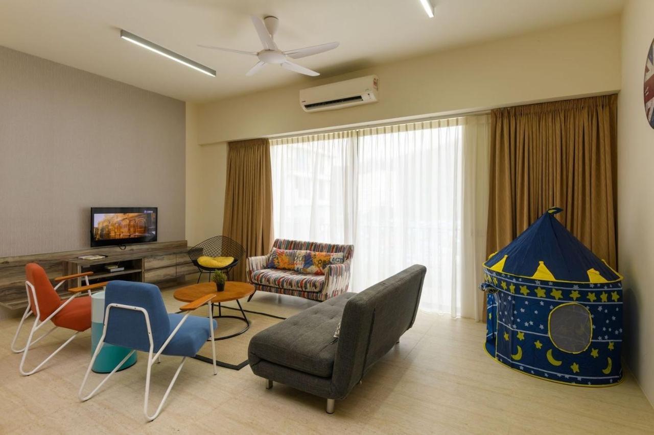 By The Sea Beach Front Apartment Batu Ferringhi Esterno foto