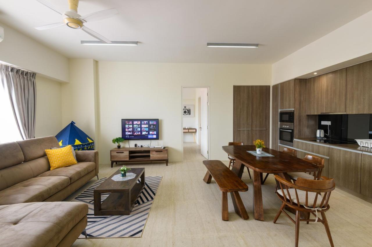 By The Sea Beach Front Apartment Batu Ferringhi Esterno foto