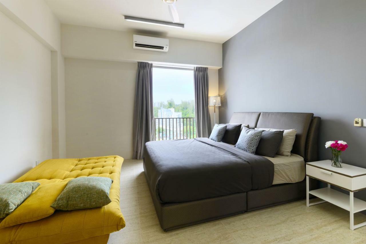 By The Sea Beach Front Apartment Batu Ferringhi Esterno foto